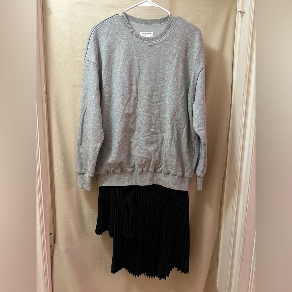 Urban Revivo Sweatshirt Dress – Grey Sweatshirt Top Pleated Skirt Hem – Size M